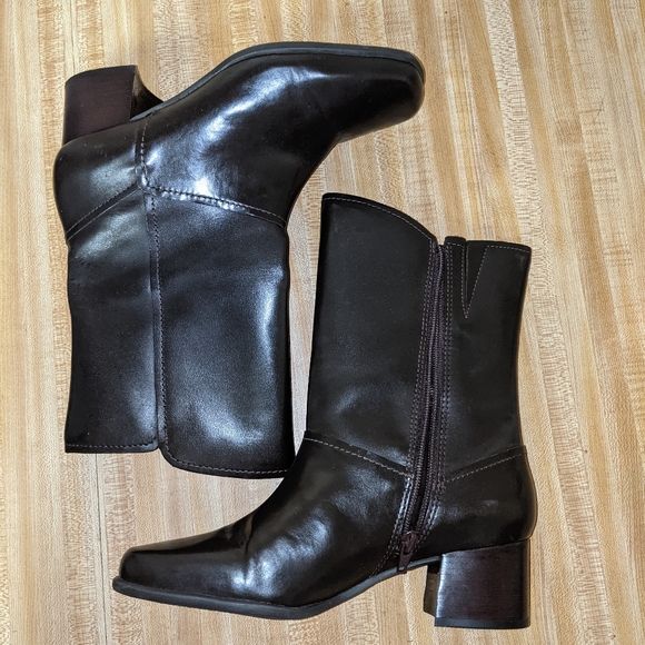 Easy Spirit dark Brown Leather Heeled Boots 7 - Picture 1 of 7